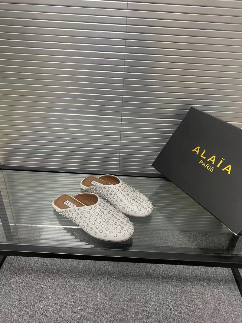 Alaia Flat Shoes